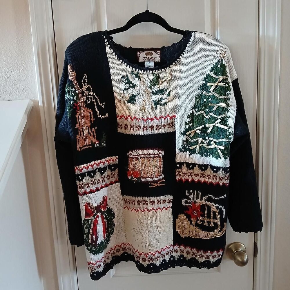 VTG 96 Hand Knit Christmas Sweater Tree Wreath Bows Musical Instruments Holly M